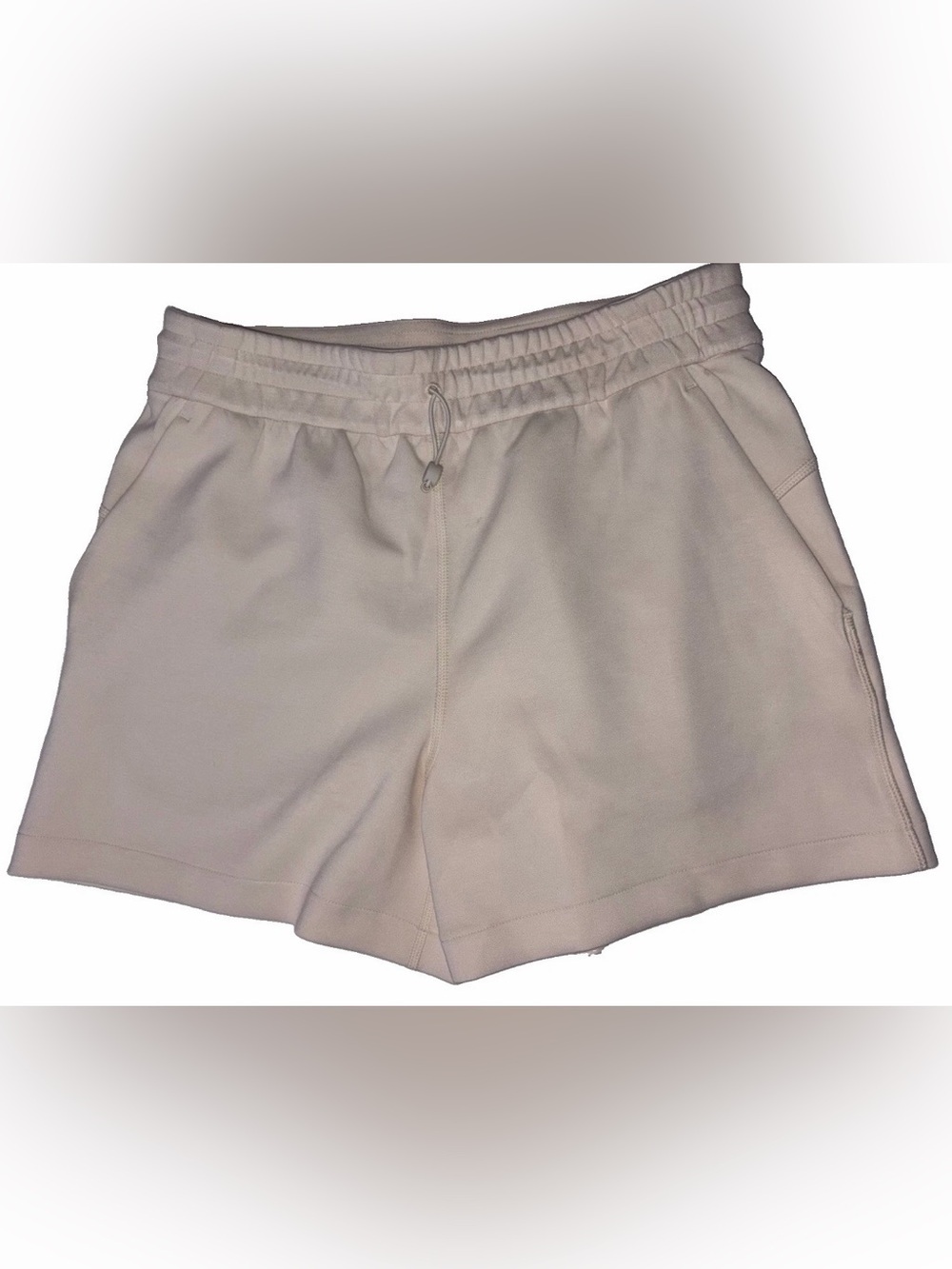 NWT LULULEMON SIZE 6 SOFTSTREME HIGH RISE 4” SHORT ELASTIC WAIST LIGHT IVORY